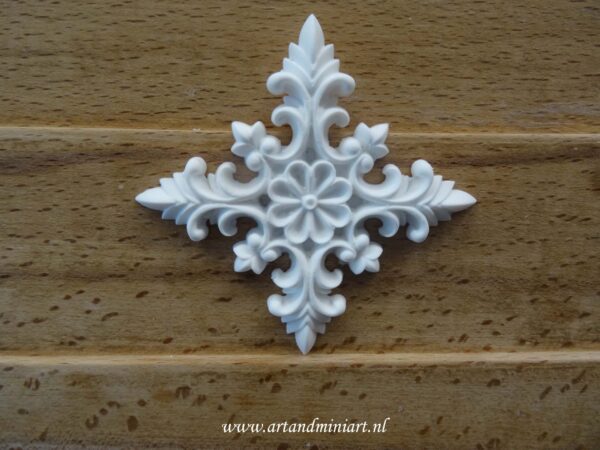 barok , ster, kerst, sierlijk , embellishments, mixed media, sieraden maken , meubelrestauratie, epoxy , cadeau, ijskristal