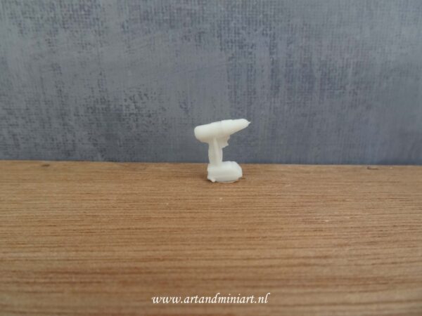 gereedschap, boormachine, oplaadbaar, accu, miniatuur, poppenhuis, modelbouw, zelf schilderen