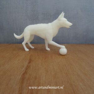 hond, k9, decoratie, decoratief, creatief, puppy, rashond, stamboom , resin, poppenhuis, 1:12, mens best friend, art,