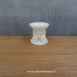 skull, doodshoofd, schedel, kandelaar, bloempot, vuurkorf, poppenhuis, epoxy, zelf schilderen