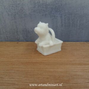 hond, decoratie, miniatuur, 1 : 12 , geen gips, resin, hondenmand, zelf schilderen