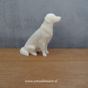 resin, wit, hond, golden retriever, hondenras, rashond, beeld, miniatuur, poppenhuis, 1:12, 1:24