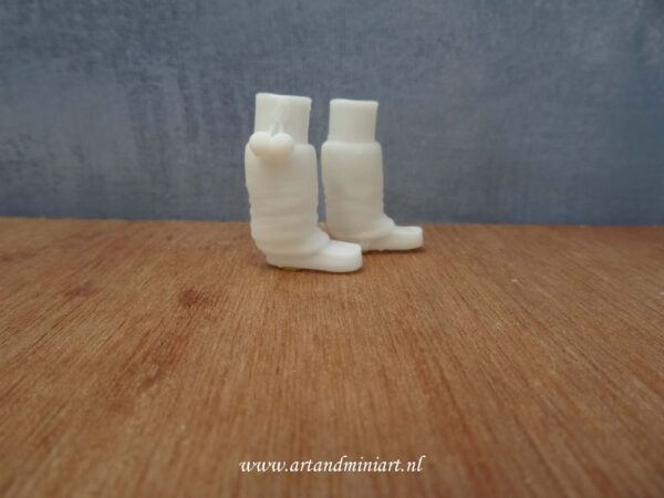 laarzen, winterlaarzen, snowboots, damesschoen, dameslaars, poppenhuis, miniaturen, resin, 3d print , wintersport