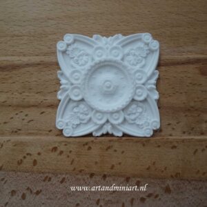 epoxy, rozet, versiering, ornament, poppenhuis, modelbouw, meubel, decoratie,