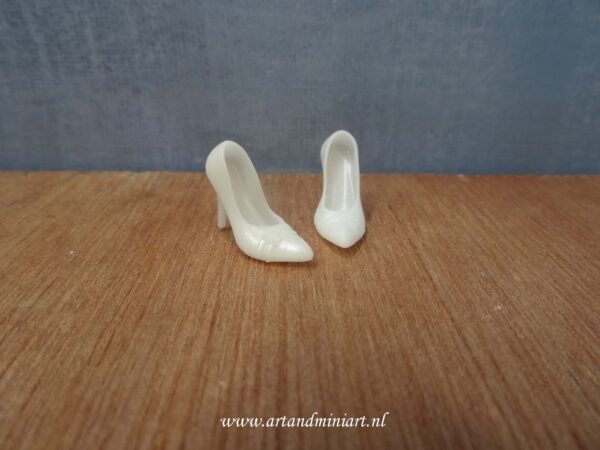 schoen , pump, damesschoen, poppenhuis, miniaturen, resin, 3d print, mode, schoenenwinkel