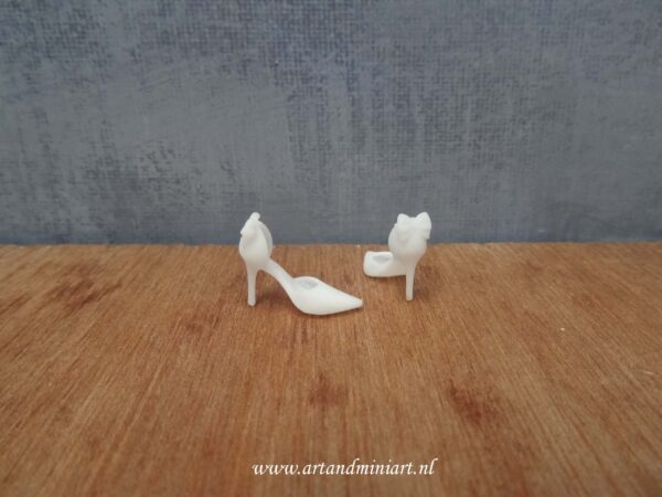 schoen, pump, dames, damesschoen, schoenenwinkel, poppenhuis, miniaturen resin, 3d print