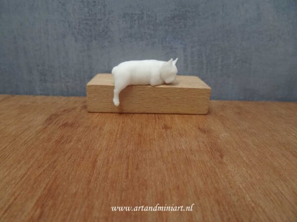 franse bulldog, hond, rashond, hondenras, zoogdier, huisdier, poppenhuis, miniaturen, modelbouw, resin