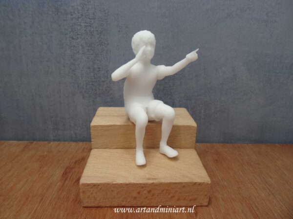 jongetje, man, kind, jongeman, poppenhuispop, poppenhuis, miniaturen, modern, resin , 3d print