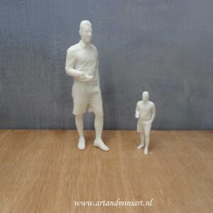 man, jongen, mens, poppenhuis, poppenhuispop, miniaturen, 1:12, 1:24, resin, 3d print