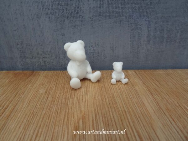 knuffelbeest, knuffelbeer, beer, speelgoed, kinderen, poppenhuis, miniaturen, resin, 3d print , 1:12, ,1:24, resin