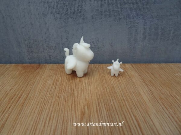 eenhoorn, knuffelbeest, knuffeldier, poppenhuis, miniaturen, 1:12, 1:24, resin 3d print