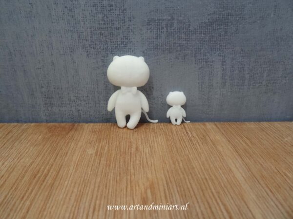 kat, poes, speelgoed, pop, knuffel, knuffelbeest, knuffeldier, speelgoed, kinderen, poppenhuis, miniaturen, resin, 3d print, 1:12, 1:24