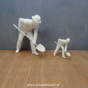 man, tuinman, poppenhuispop, modern, resin, 3d print, miniaturen, resin , 1:12, 1:24